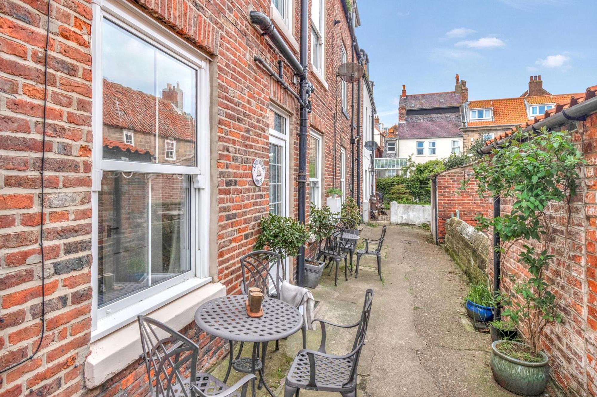 Adventure House - Whitby Villa Exterior foto